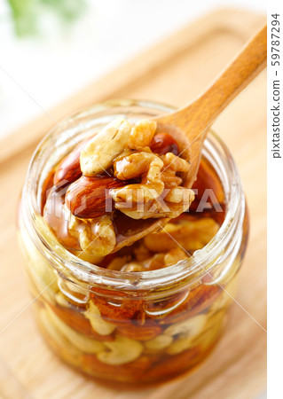 Honey nuts 59787294