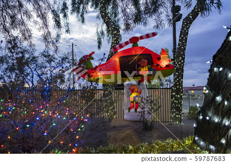 Night view of many Christmas lights 59787683