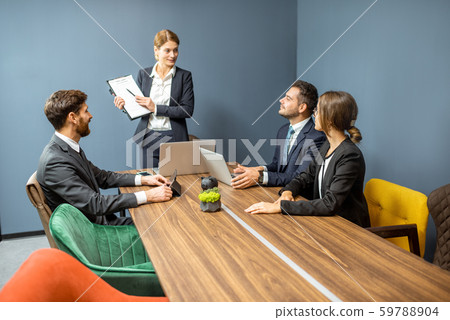 Business people at the meeting room 59788904