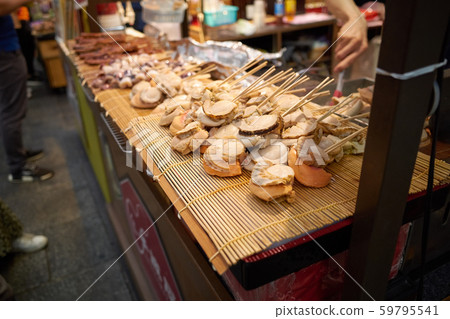 Seafood market scallop skewers 59795541