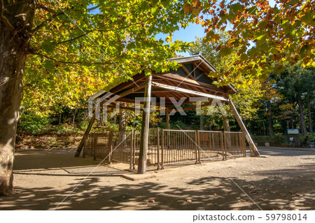 Hikawa no Mori park's doors 59798014