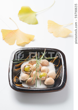Salted ginkgo 59798635