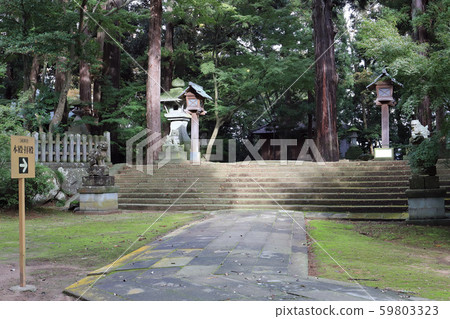 Mikuni Shrine Aoi Dog approach (Mikuni, Sakai City, Fukui Prefecture) Mikuni Shrine Aoi Dog approach (Mikuni, Sakai City, Fukui Prefecture) 59803323