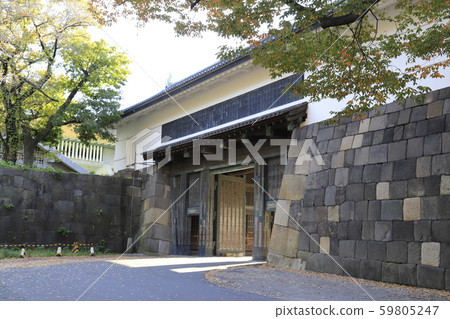 東京都千代田區Kitanomaru Park Tayasumon 東京都千代田區Kitanomaru Park Tayasumon 59805247