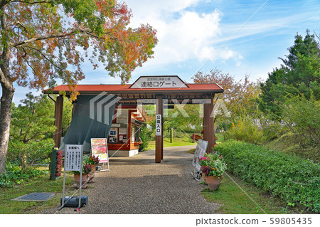 [State-run Akashi Kaikyo Park entrance] Yumebutai, Awaji City, Hyogo 59805435