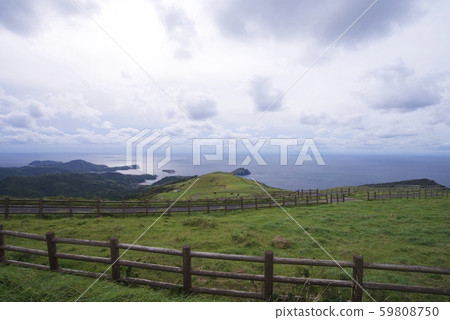 Chisato島紅色禿頭山(島根縣衝木郡桃尾村)的景色 Chisato島紅色禿頭山(島根縣衝木郡桃尾村)的景色 59808750