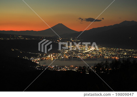 Morning of Lake Suwa Morning of Lake Suwa 59809847