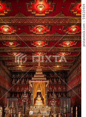 Thai antique royal Phra Phuttha Sihing Buddha at Bangkok National Museum 59810404