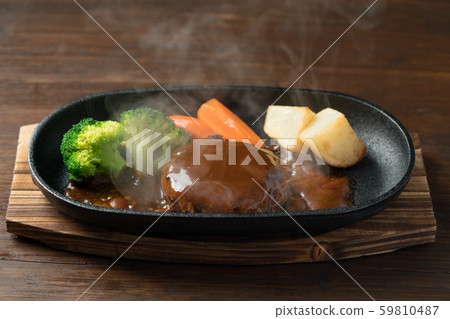 Demiglace hamburger steak 59810487