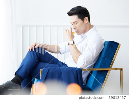 Male business tea time 59812437