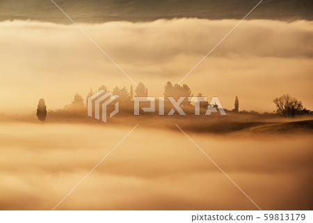 Drowned in the fog Drowned in the fog 59813179