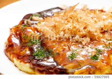 Kansai style okonomiyaki up. 59827005