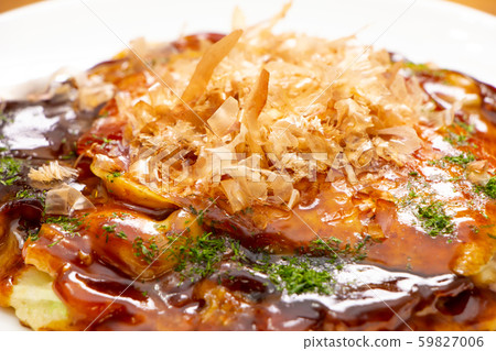 關西風格的御好燒。 關西風格的御好燒。 59827006