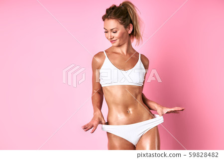 Slim sexy body of bemale powerlifter Slim sexy body of bemale powerlifter 59828482