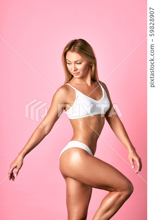 Pretty female in lace underwear Pretty female in lace underwear 59828907