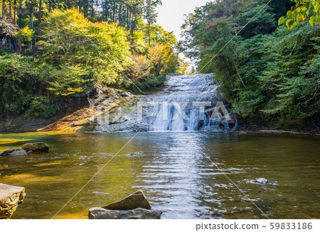 11月中午之後，我拍了千葉縣大垣町的淡路瀑布 59833186