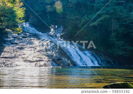 11月中午之後，我拍了千葉縣大垣町的淡路瀑布 59833192