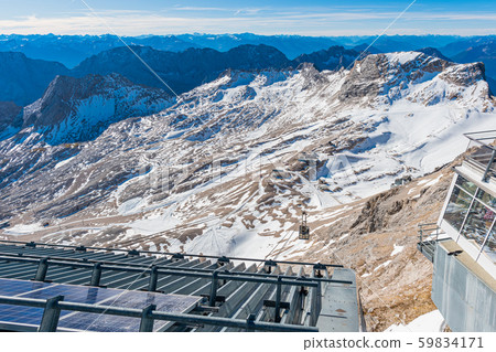 Zugspitze peak 2962m in German 59834171