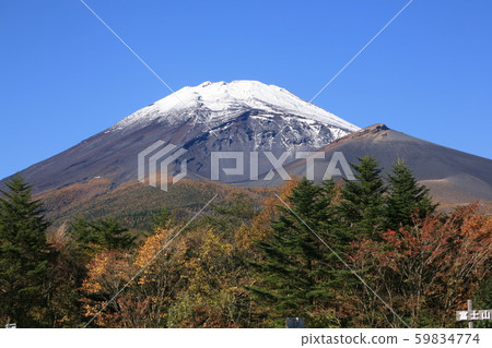 Fall of Hoei mountain Fall of Hoei mountain 59834774