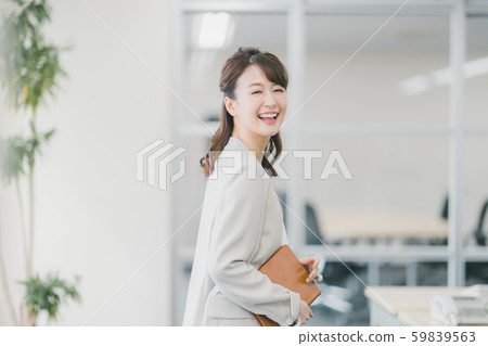 事業女性 商務女性 商界女性 59839563