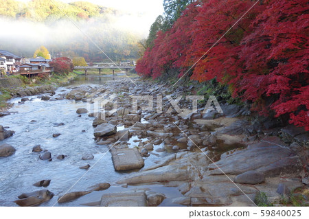 Morning storm on the riverbank Morning storm on the riverbank 59840025