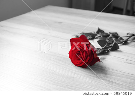 Part color. Roses on the table 59845019