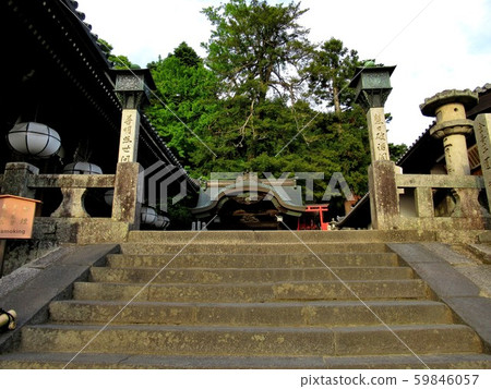 奈良，東大寺，二津堂和飯堂神社的樓梯（1） 59846057