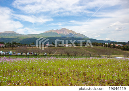 高千穗之霧島山脈，高千穗農場的高千穗峰景觀 59846239