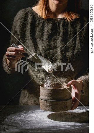 Making bread dough 59855586