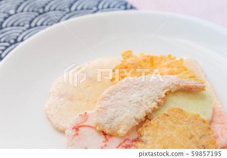 Shrimp cracker 59857195