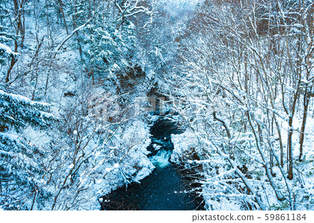初冬的北海道定山溪地區 初冬的北海道定山溪地區 59861184