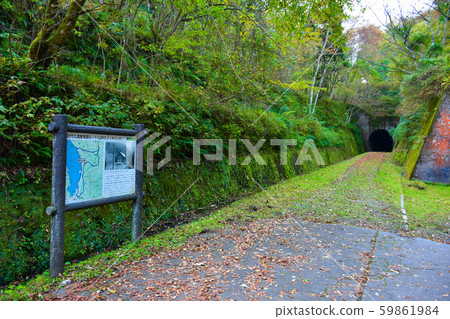 北陸本線前隧道 北陸本線前隧道 59861984