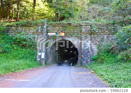 Former Hokuriku Main Line Tunnel Group Yuo Tunnel Former Hokuriku Main Line Tunnel Group Yuo Tunnel 59862128