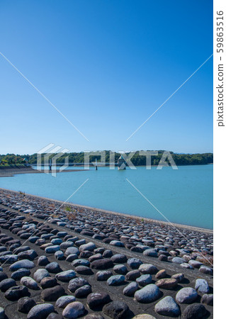 Sa山丘山湖山口水庫 59863516