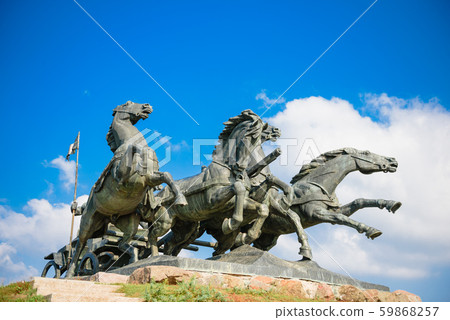 Red Guard and a monument to a cart 59868257