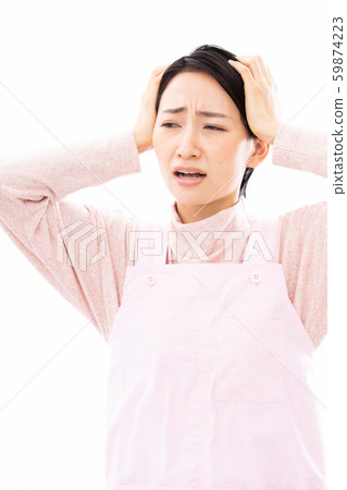 Female nursery teacher 59874223