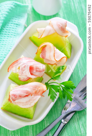 ham and melon 59876492