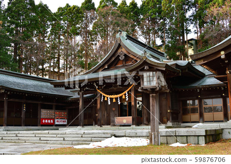 拍攝深秋的北海道函館市五國神社區域 59876706