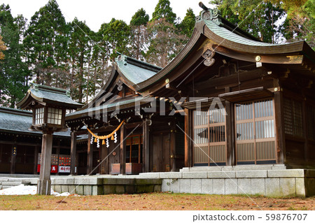 拍攝深秋的北海道函館市五國神社區域 拍攝深秋的北海道函館市五國神社區域 59876707