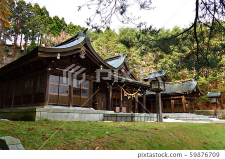 拍攝深秋的北海道函館市五國神社區域 拍攝深秋的北海道函館市五國神社區域 59876709