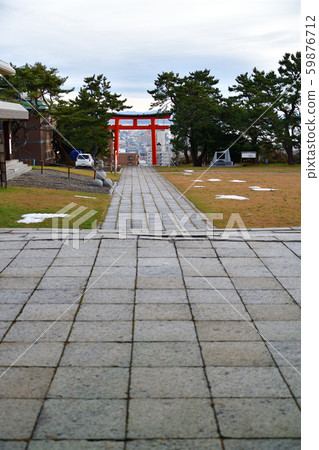 拍攝深秋的北海道函館市五國神社區域 拍攝深秋的北海道函館市五國神社區域 59876712