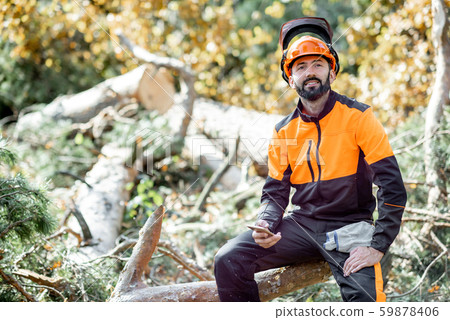 Professional lumberman resting in the forest 59878406