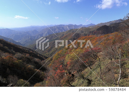 從山間步道的蘆生山的看法。 59878484