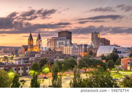 Akron, Ohio, USA downtown skyline 59878754