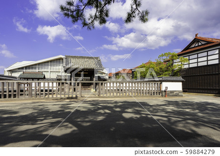 山口縣酒井市前酒井學校Meirinkan南門 59884279