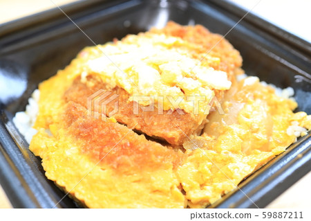 美味的里脊肉排午餐 59887211