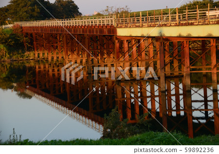 Steel bridge 59892236