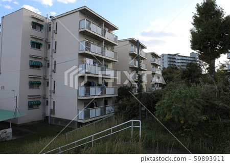 Apartment complex Apartment complex 59893911