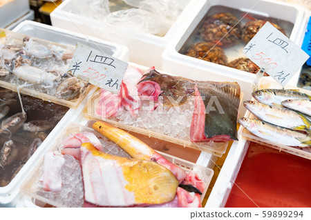 Fresh fish store Fresh fish store 59899294