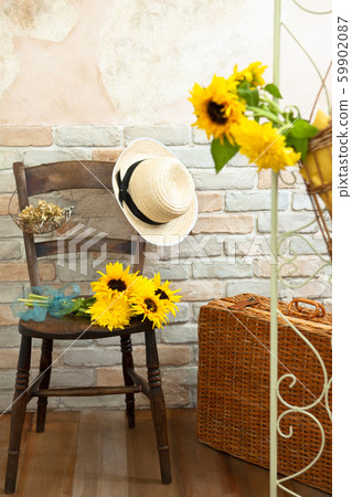 Sunflower and travel bag Sunflower and travel bag 59902087